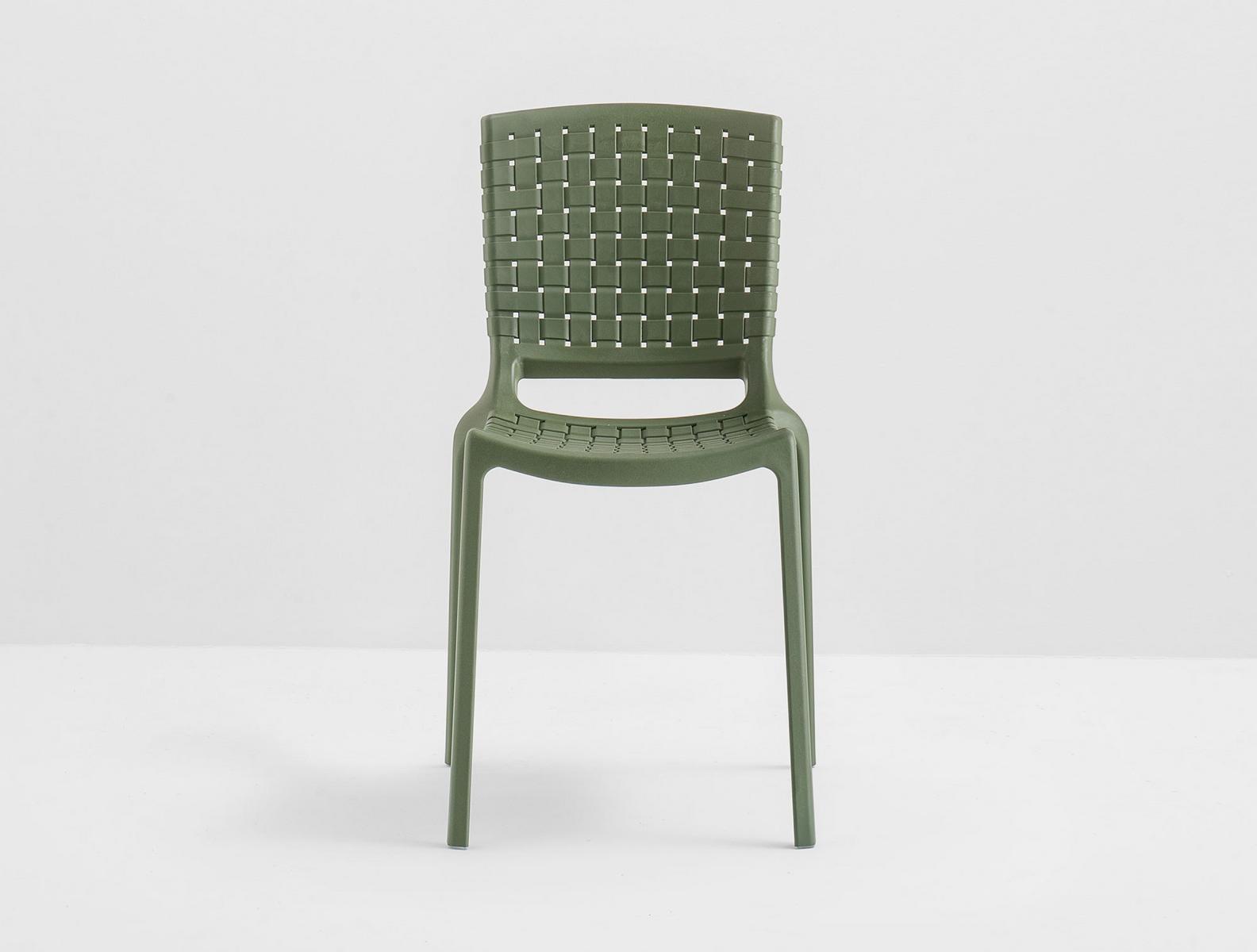 Stackable polypropylene garden chair | Tatami 305 by Pedrali