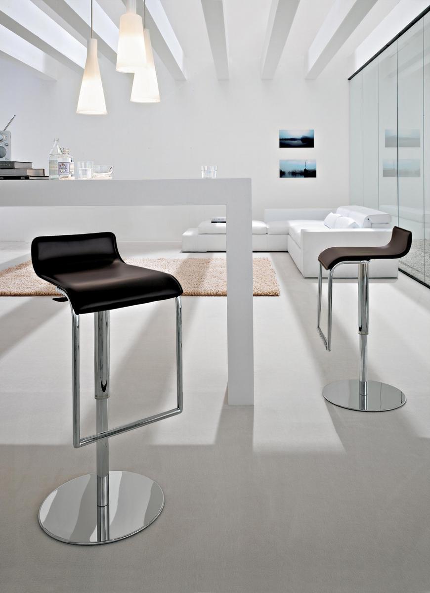 Upholstered leather stool with footrest | Milano by Tonin Casa
