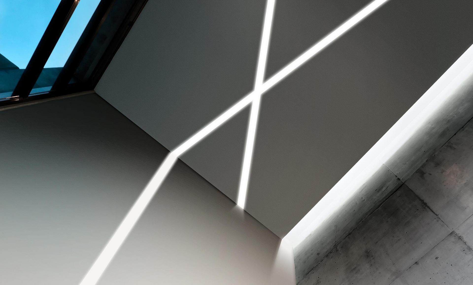 Extruded aluminium linear lighting profile | Brooklyn by Panzeri