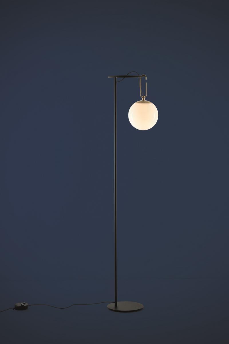 LED direct light floor lamp | Nh by Artemide