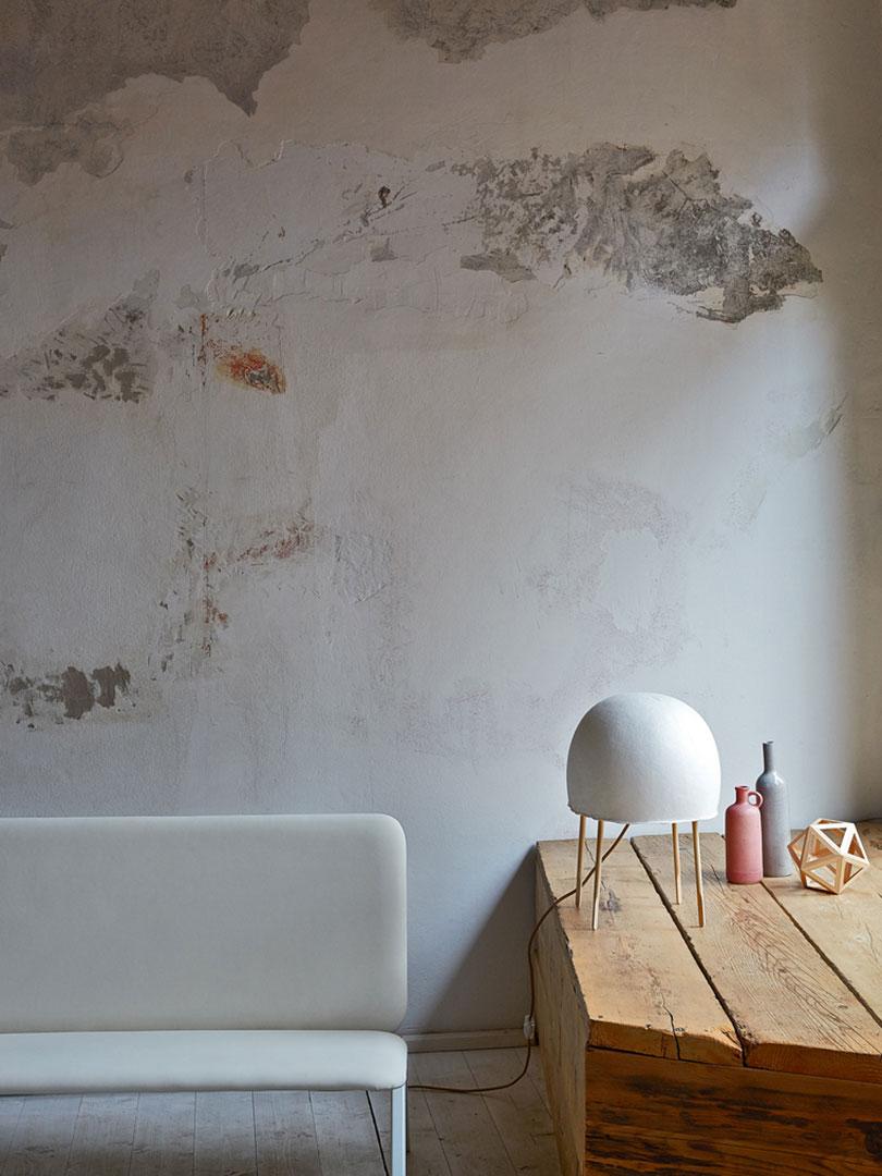 Japanese paper table lamp | Kurage by Foscarini