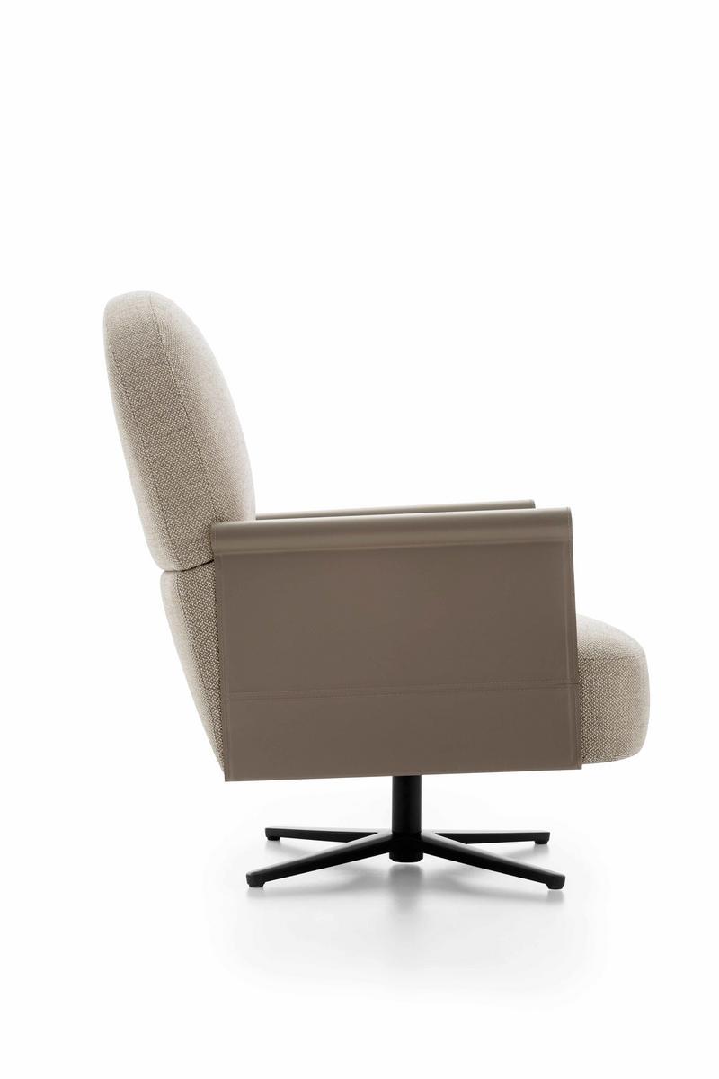 Swivel fabric armchair with 4-spoke base with armrests | Beyl by Ditre Italia