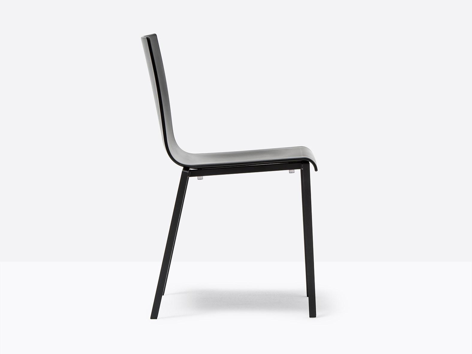 Stackable chair | Kuadra Xl 2401 by Pedrali