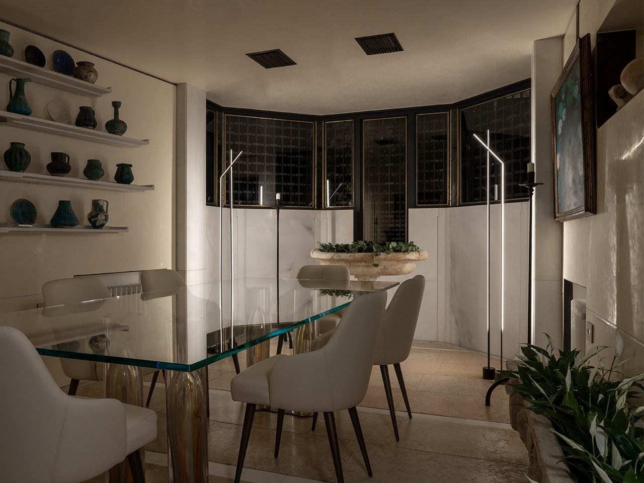 LED metal floor lamp | Essential by Reflex