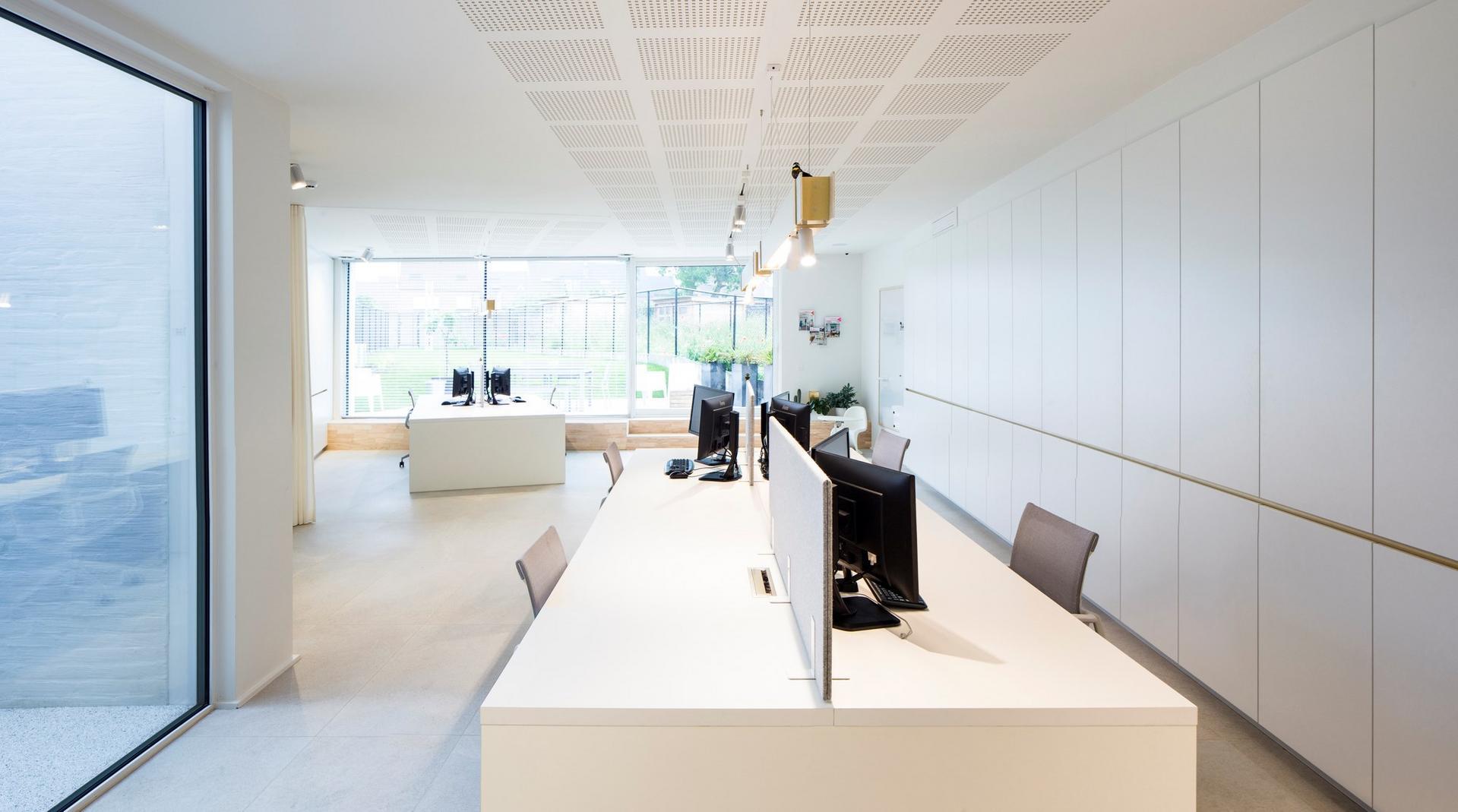 LED wood and aluminium pendant lamp | Mr Beam by Dark