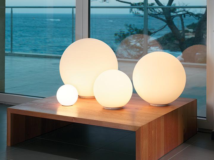 Blown glass table lamp | Dioscuri by Artemide