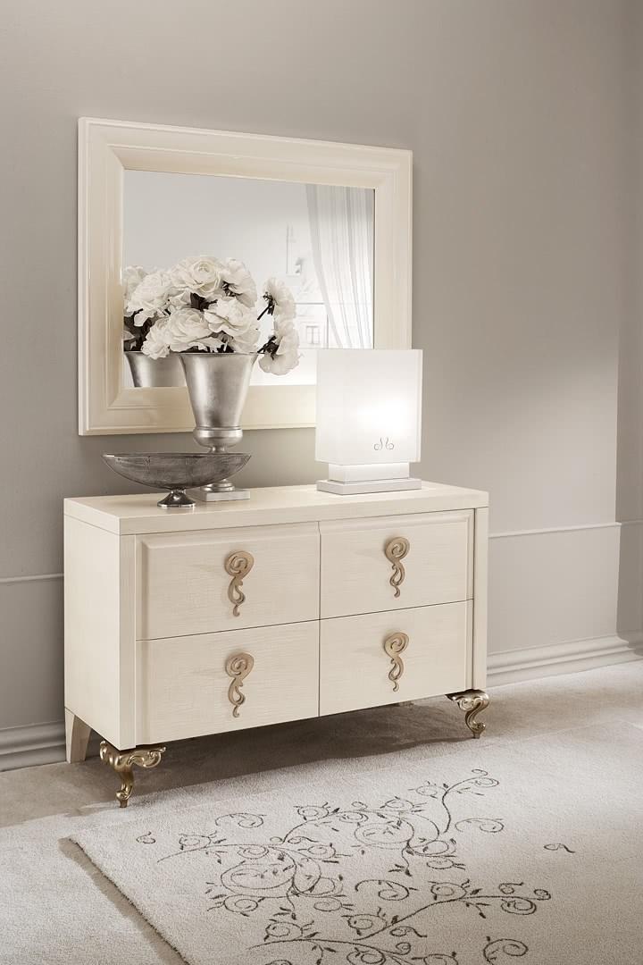 Wooden chest of drawers | George by Cantori