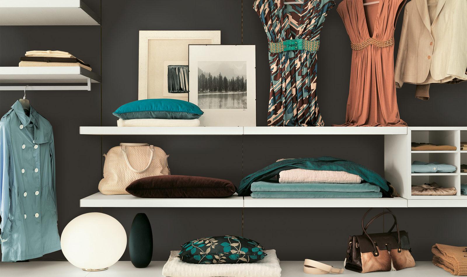 Corner melamine walk-in closet | Store by ALF Dafre