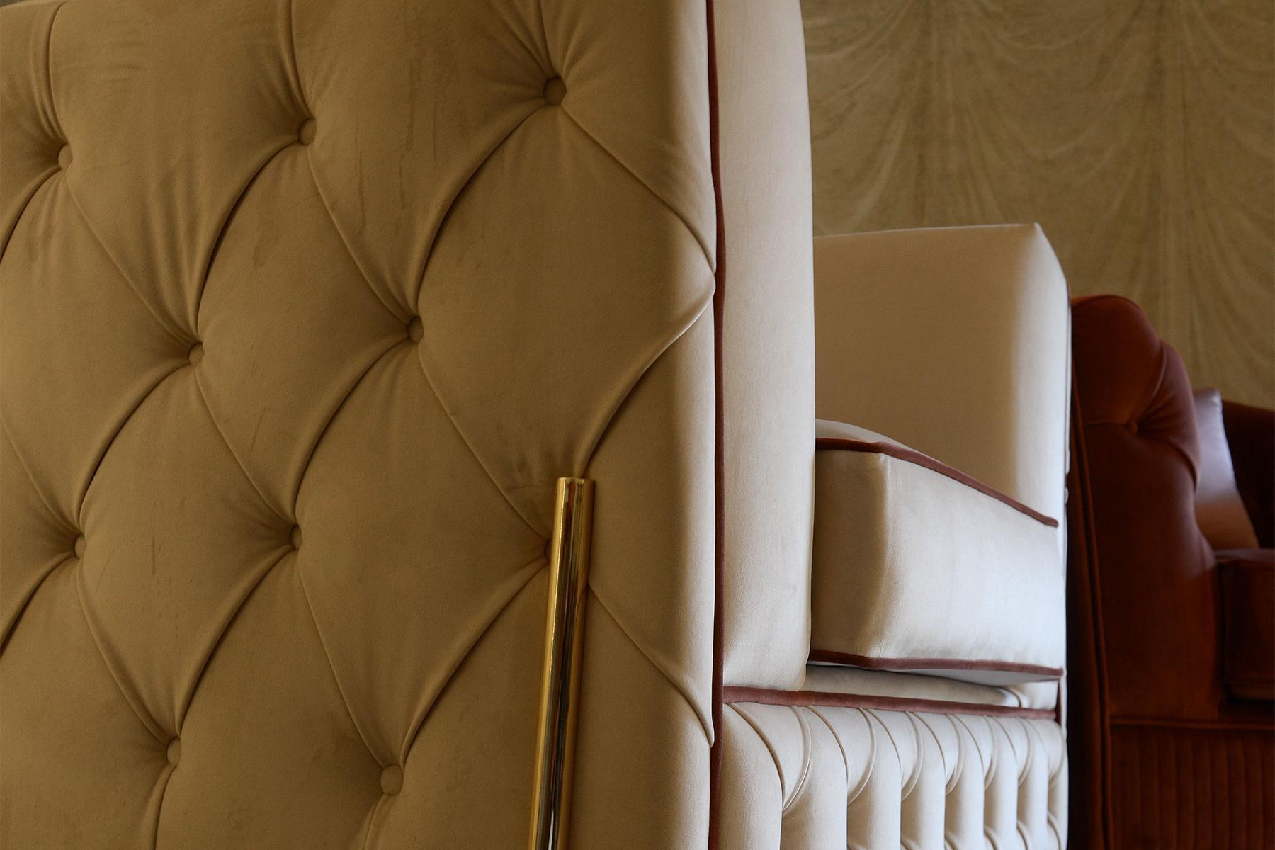 Tufted leather armchair with fire retardant padding | Nefele by Domingo salotti