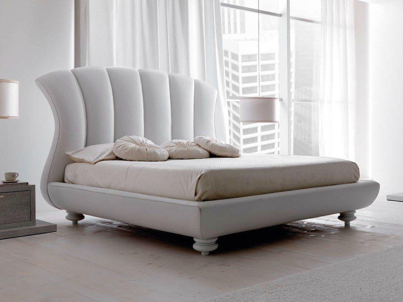 Leather double bed | Leon by Corte Zari
