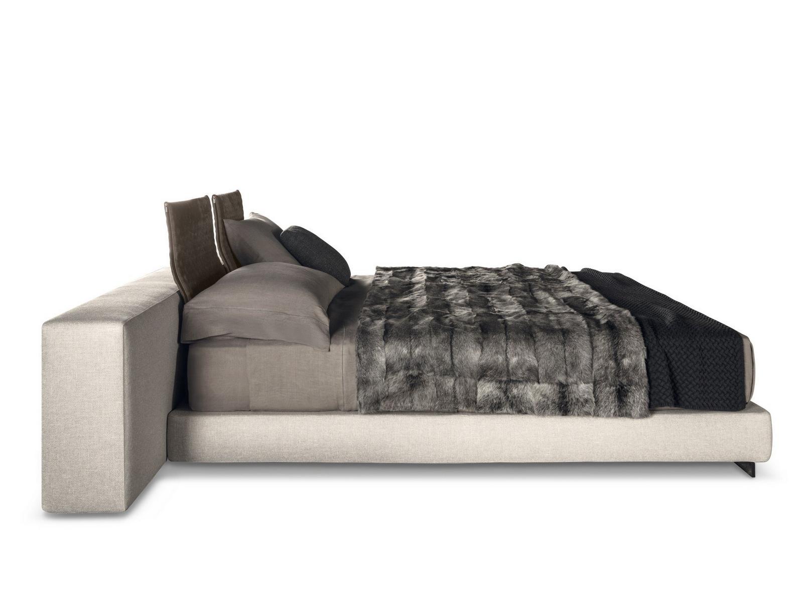 Bed | Yang Bed by Minotti