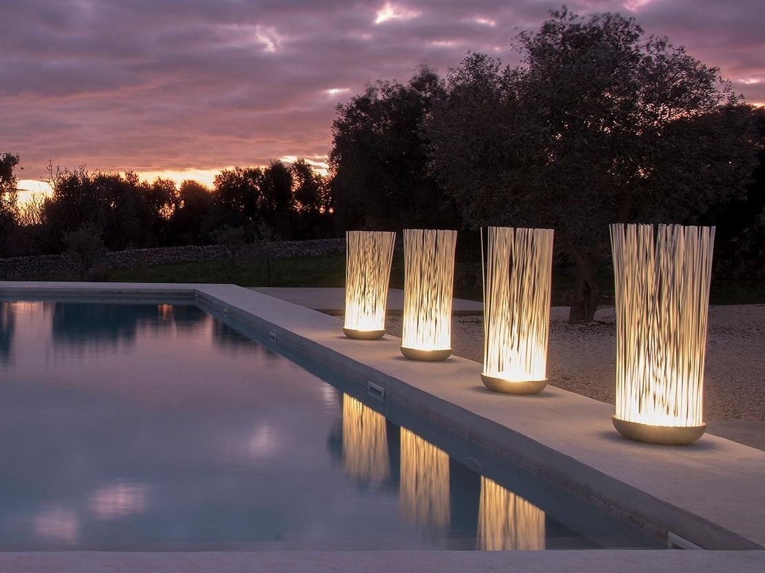 PVC floor lamp | Don’t Touch by Karman