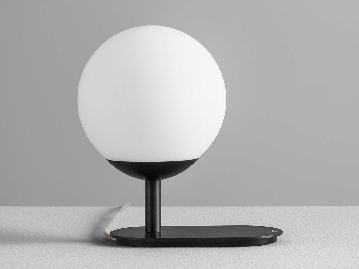 LED aluminium table lamp with dimmer | La Pallina by Olev