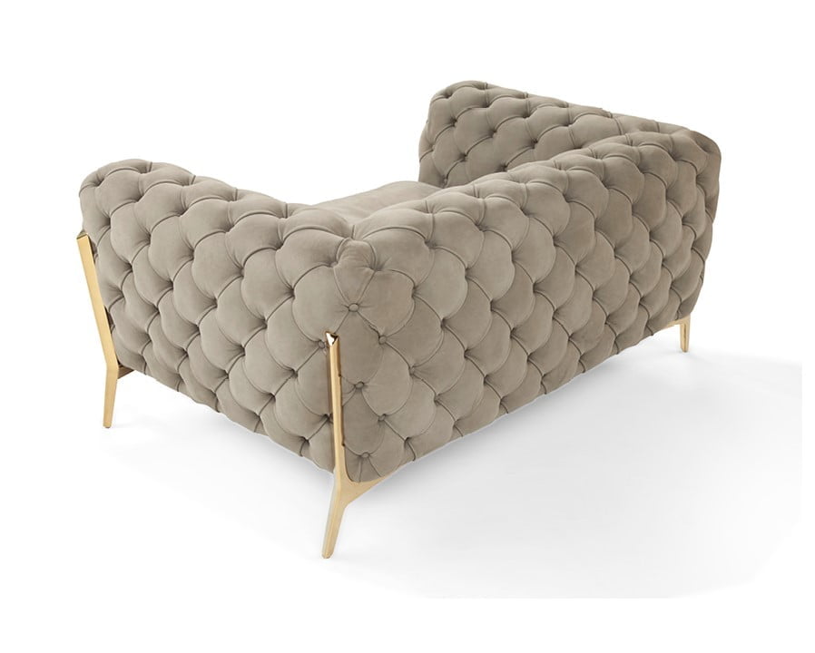 Elegantly crafted Belle Epoque sofa with capitonné workmanship for luxurious comfort and sophisticated modern feet design, perfect for conversational and stylish lounging. | Belle Epoque by Calia Italia