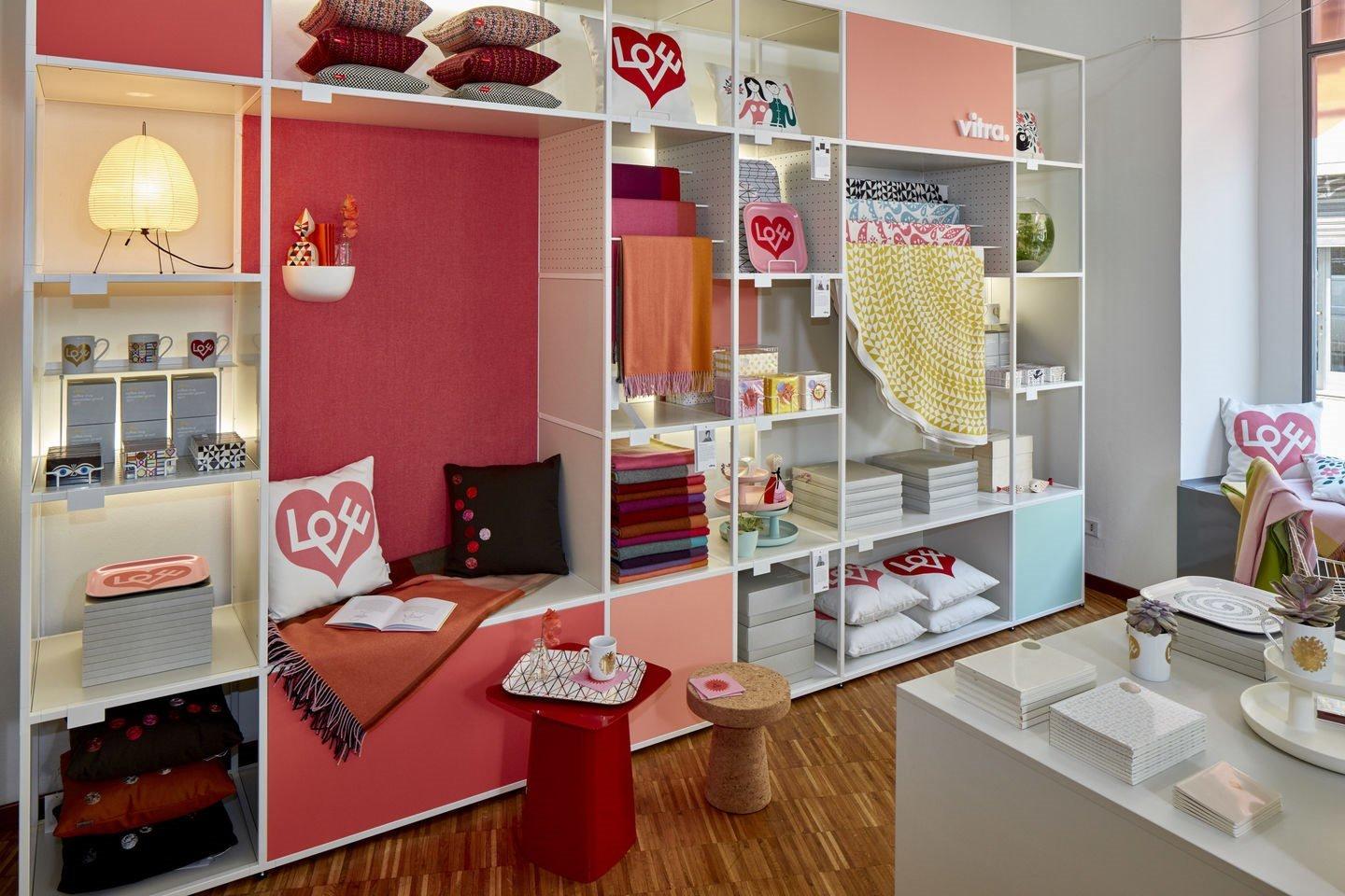 Cork stool / coffee table | Cork A by Vitra