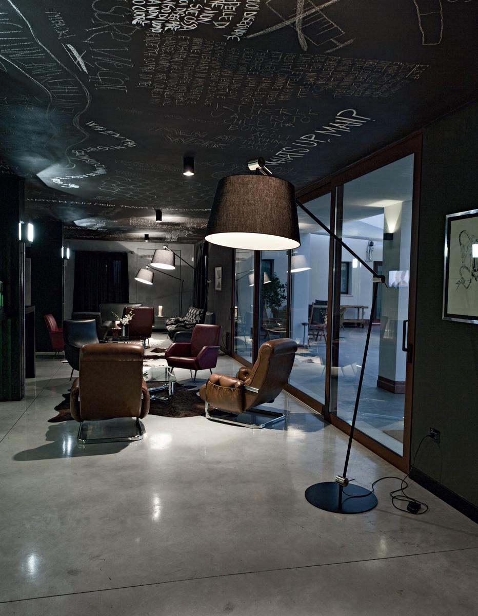 LED floor lamp | Jointed by Olev