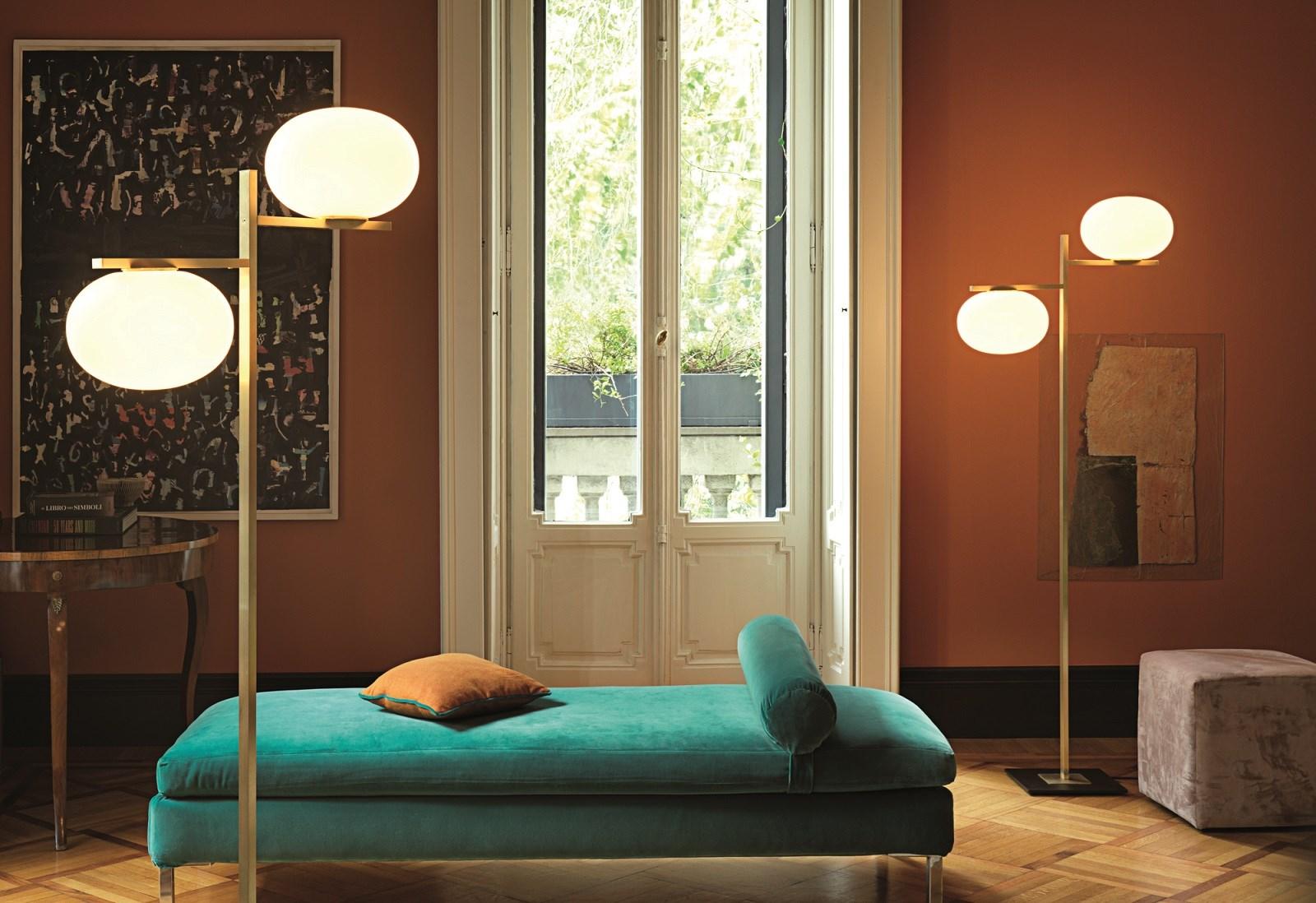 Brass and glass floor lamp | Alba - 383 by Oluce