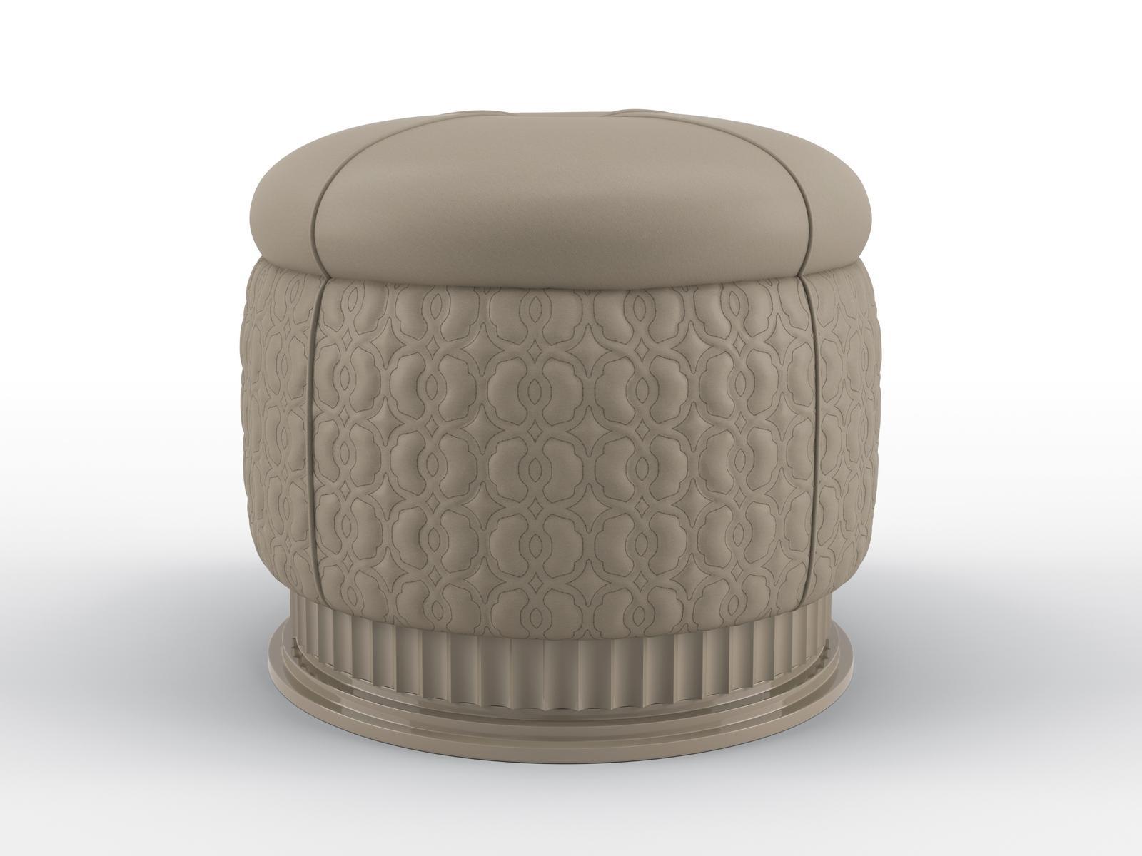 Round leather pouf | Moon Walt by Bruno Zampa