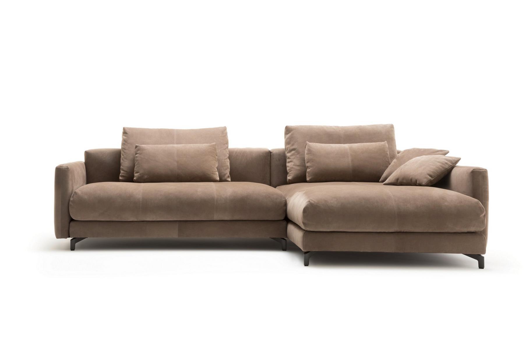 Sectional leather sofa with chaise longue | 007 Nuvola by Rolf Benz