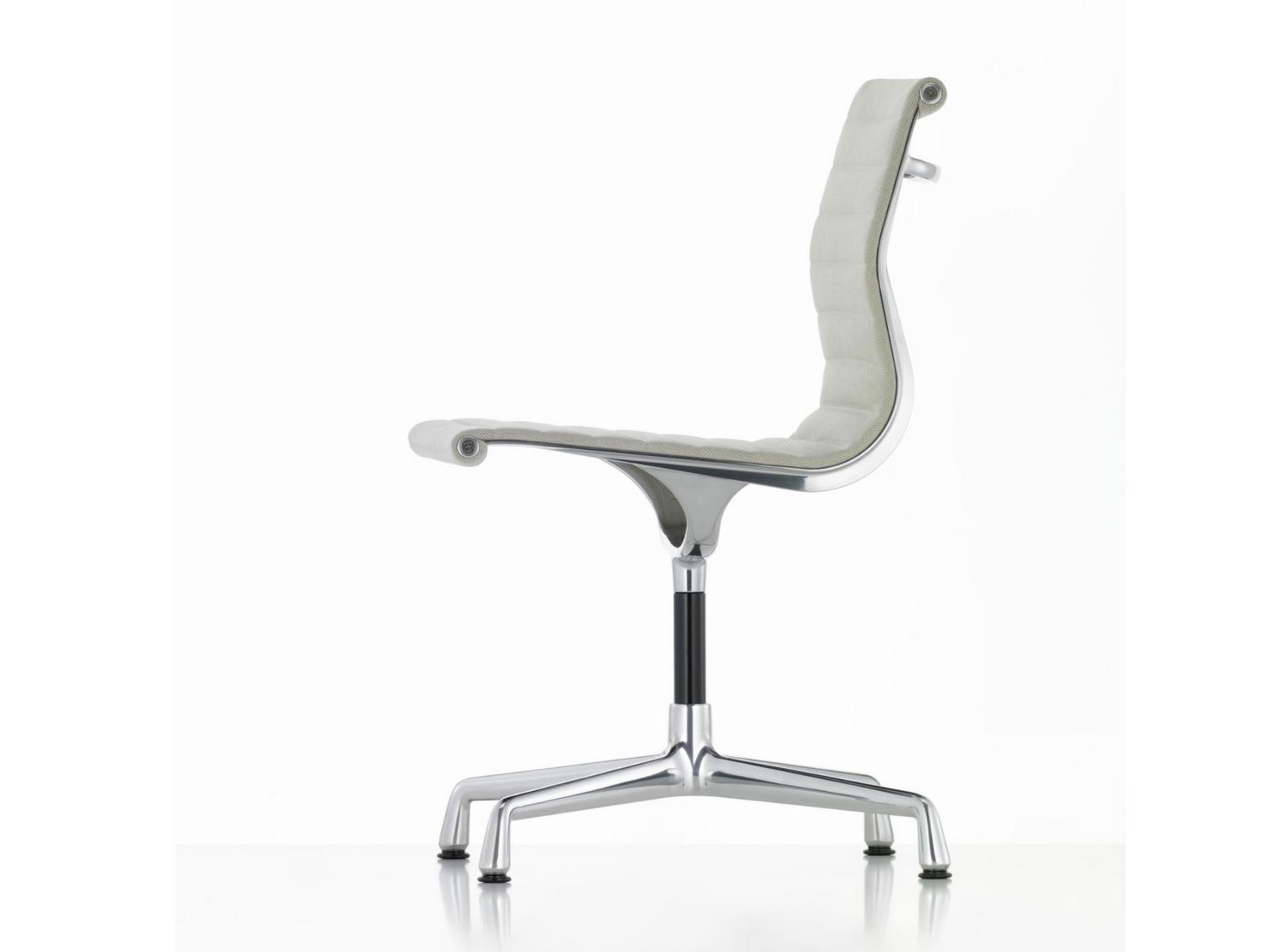 Fabric chair with 4-spoke base | Ea 101 by Vitra