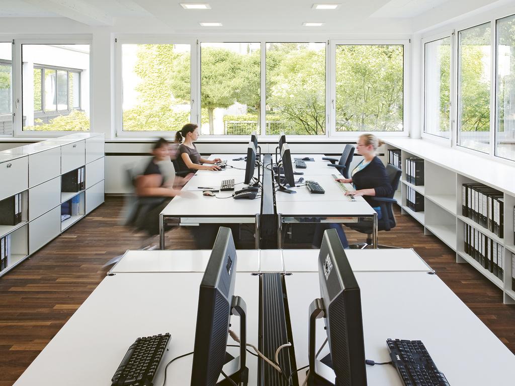 Rectangular laminate workstation desk | Haller Table For Shared Workstations by USM