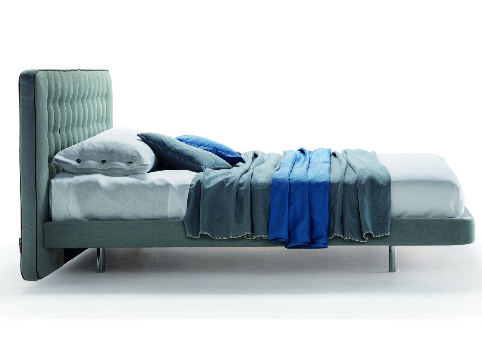 Double bed with upholstered headboard | Dedalo Up by Desiree
