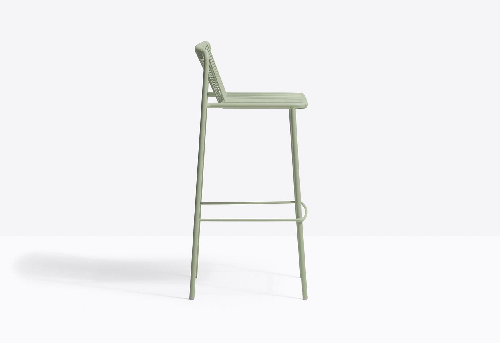 Powder coated steel garden stool | Tribeca 3668 by Pedrali