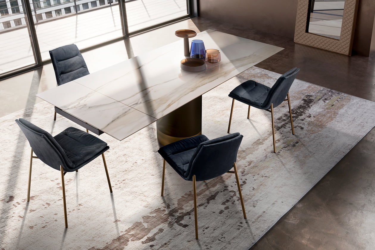 Round ceramic table in a luxury style | Cilindro ceramic by Eforma