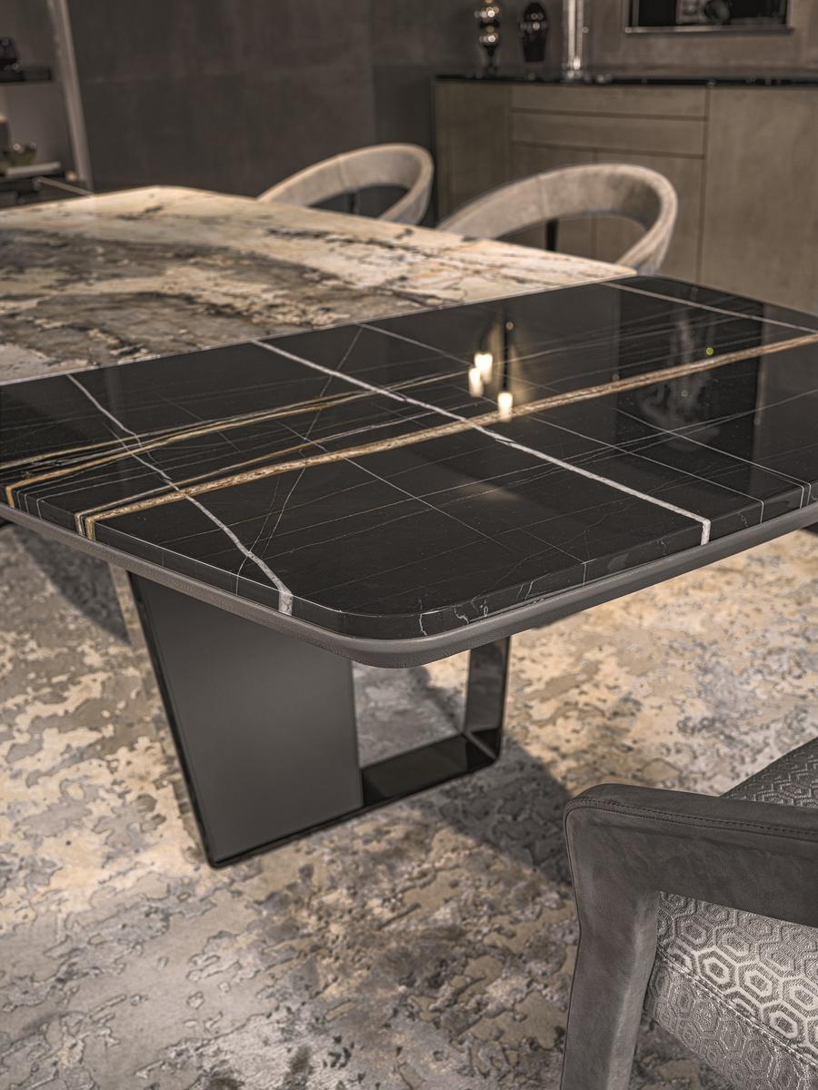 Oval metal table | Keope by Longhi