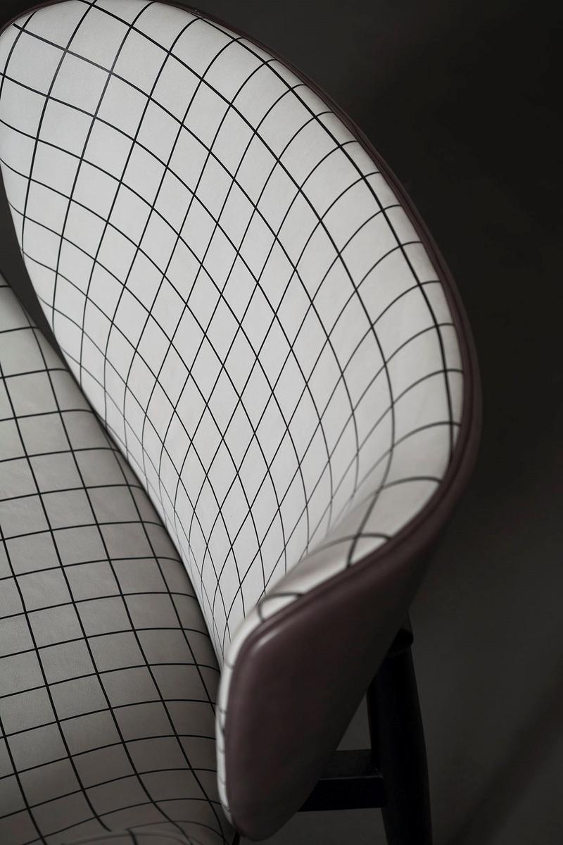 Leather armchair with armrests | Jorgen by Baxter