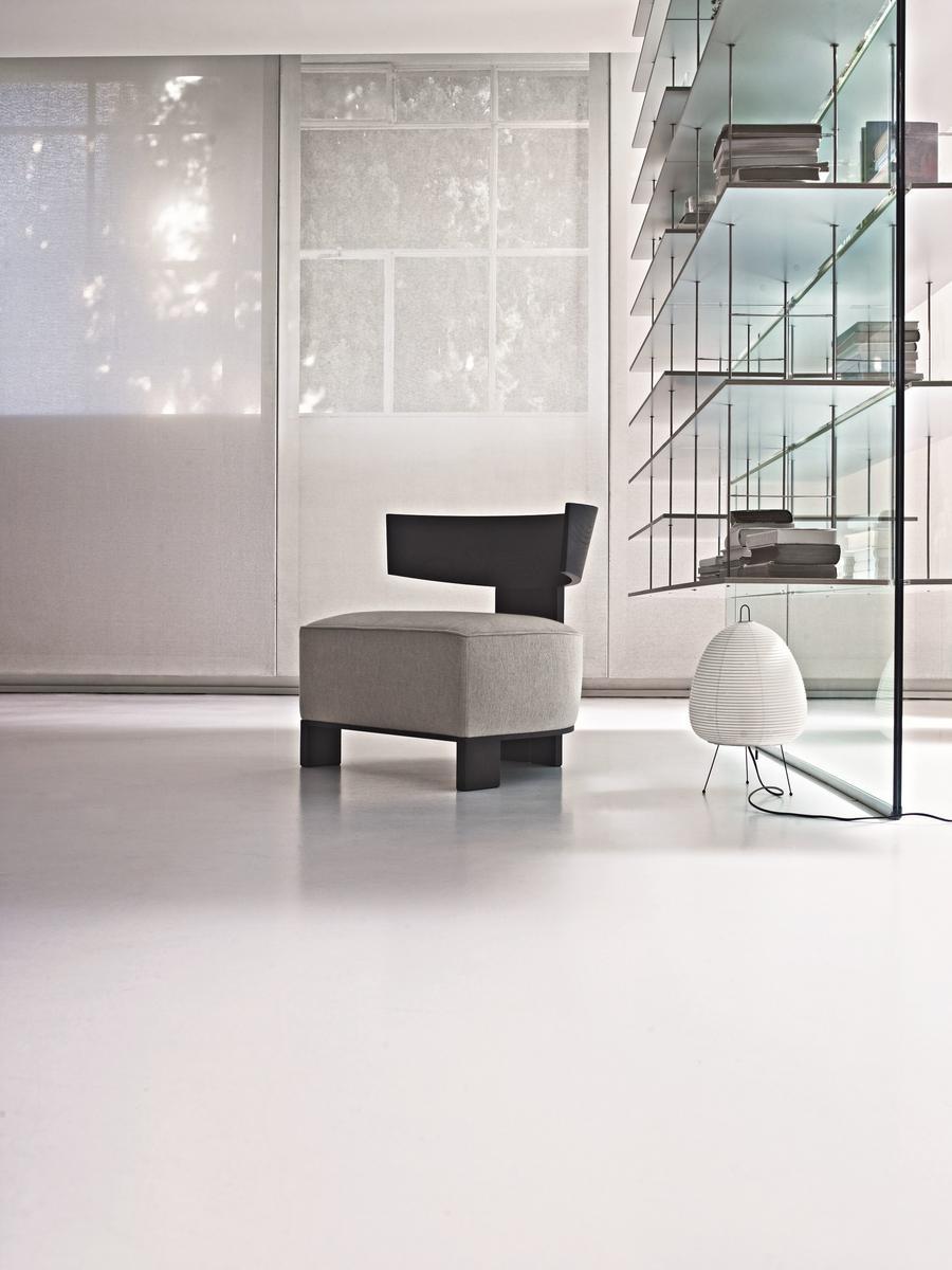 Upholstered fabric easy chair | Clipper by Molteni