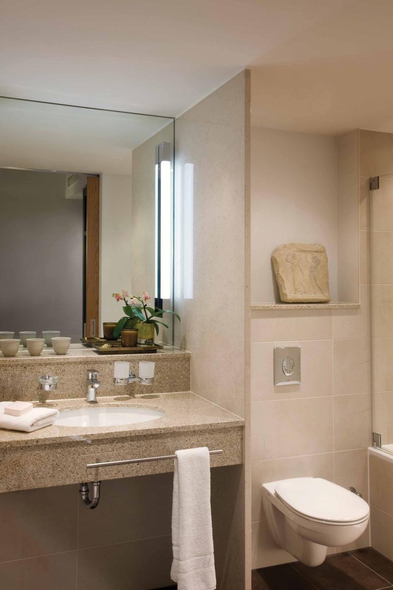 LED wall lamp in aluminum and polycarbonate | Romano by Astro lighting