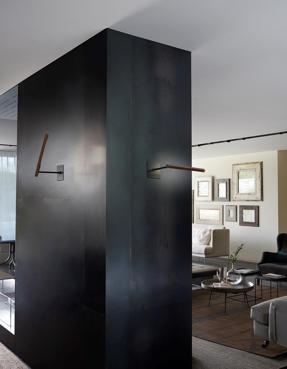 LED indirect light metal wall lamp | Ilo by Oluce