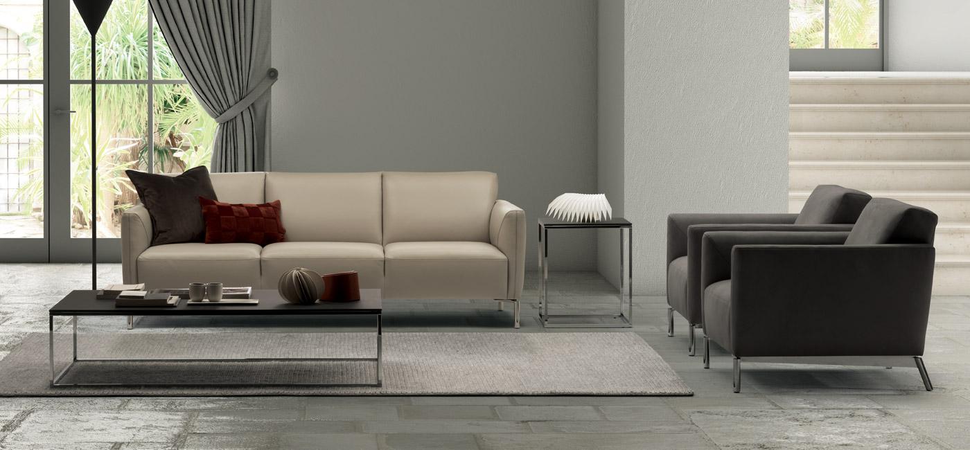 Fabric armchair with armrests | Tratto by Natuzzi Italia