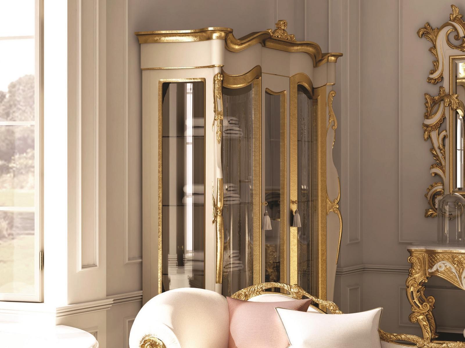 Gold leaf display cabinet | Opera by Andrea Fanfani