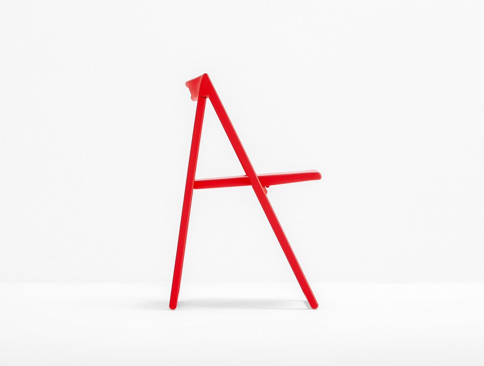 Folding polypropylene chair | Enjoy 460 by Pedrali