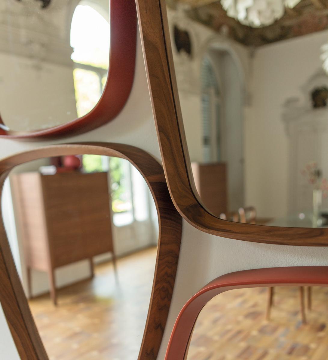 Wall-mounted mirror and wooden frame | Mix by Porada