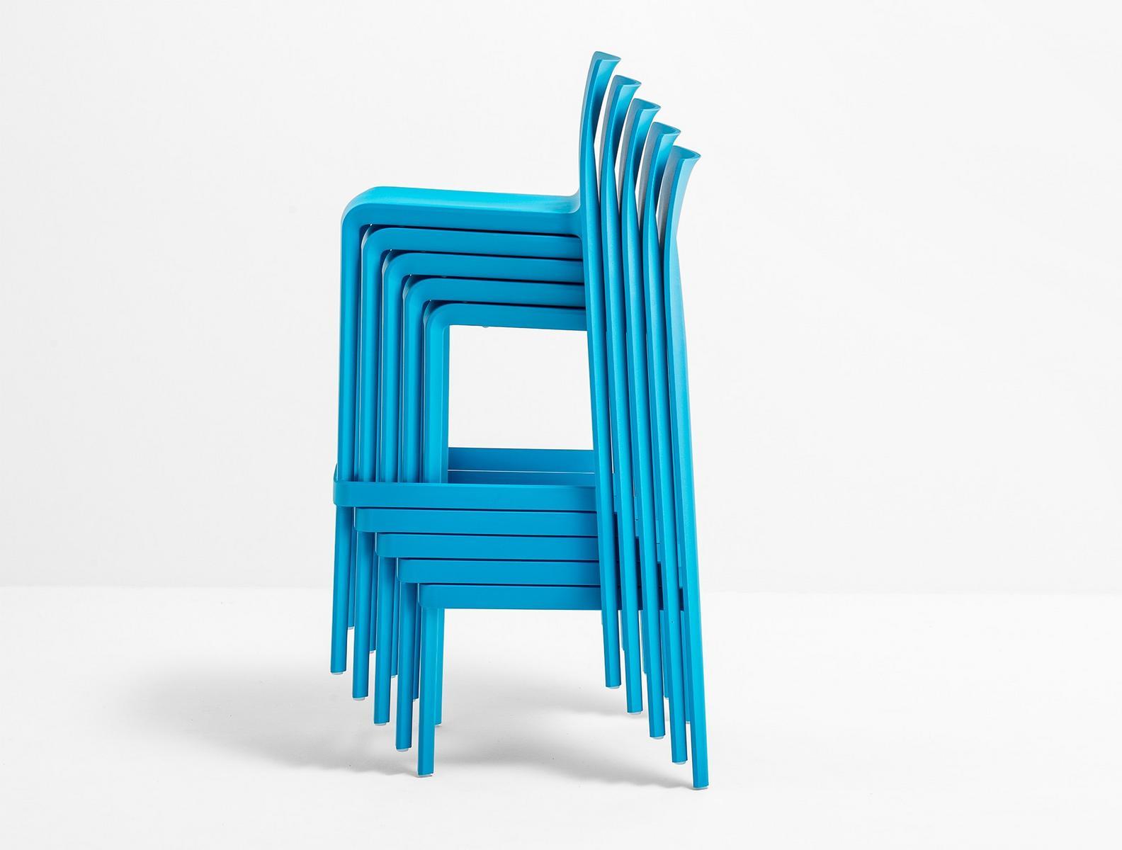 Stackable polypropylene stool | Volt 678 by Pedrali