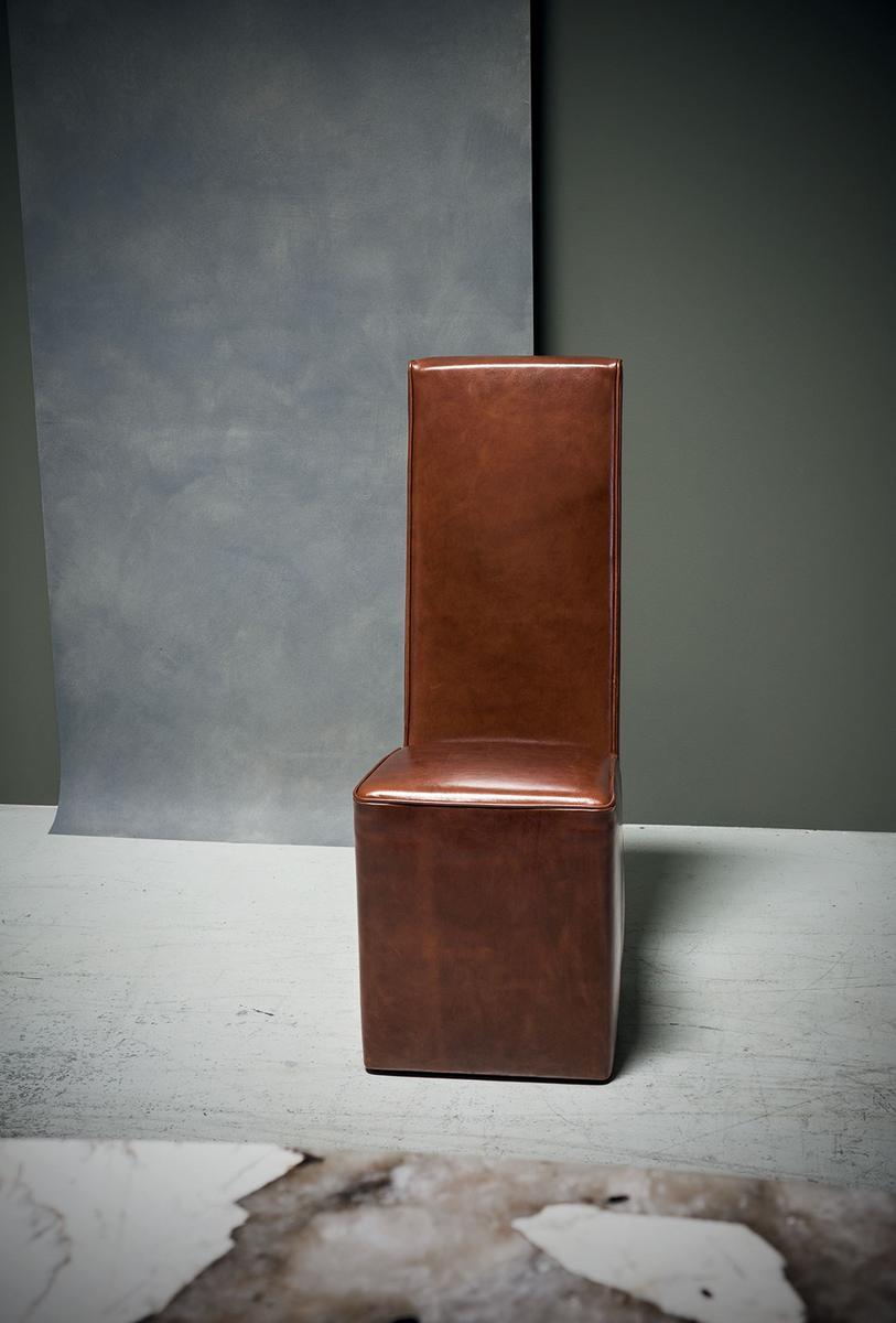 High-back leather chair | Graz by Baxter