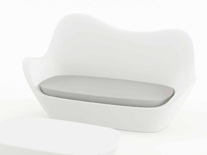 Garden sofa with light | Sabinas by Vondom