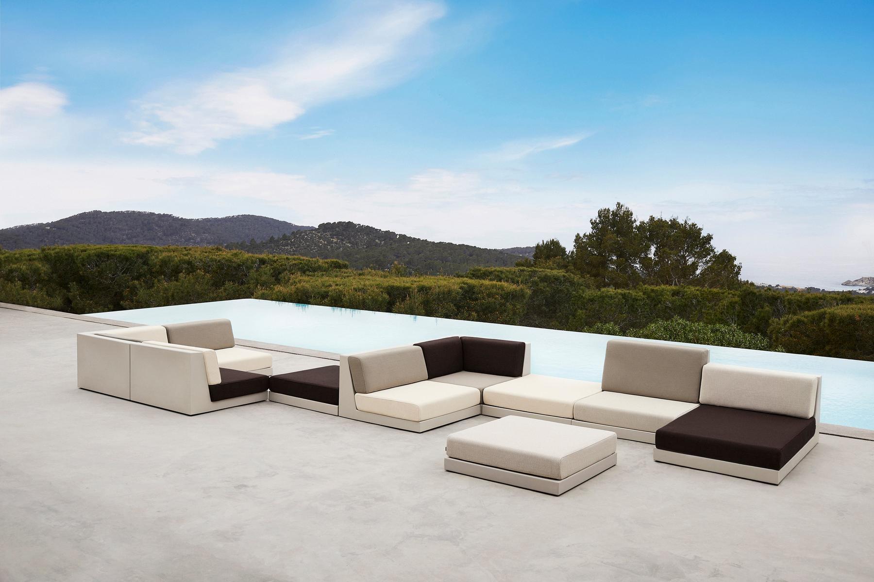 Modular fabric garden sofa | Pixel by Vondom