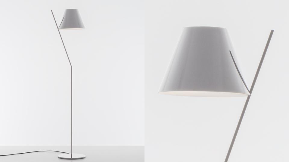LED direct light methacrylate floor lamp | La Petite by Artemide