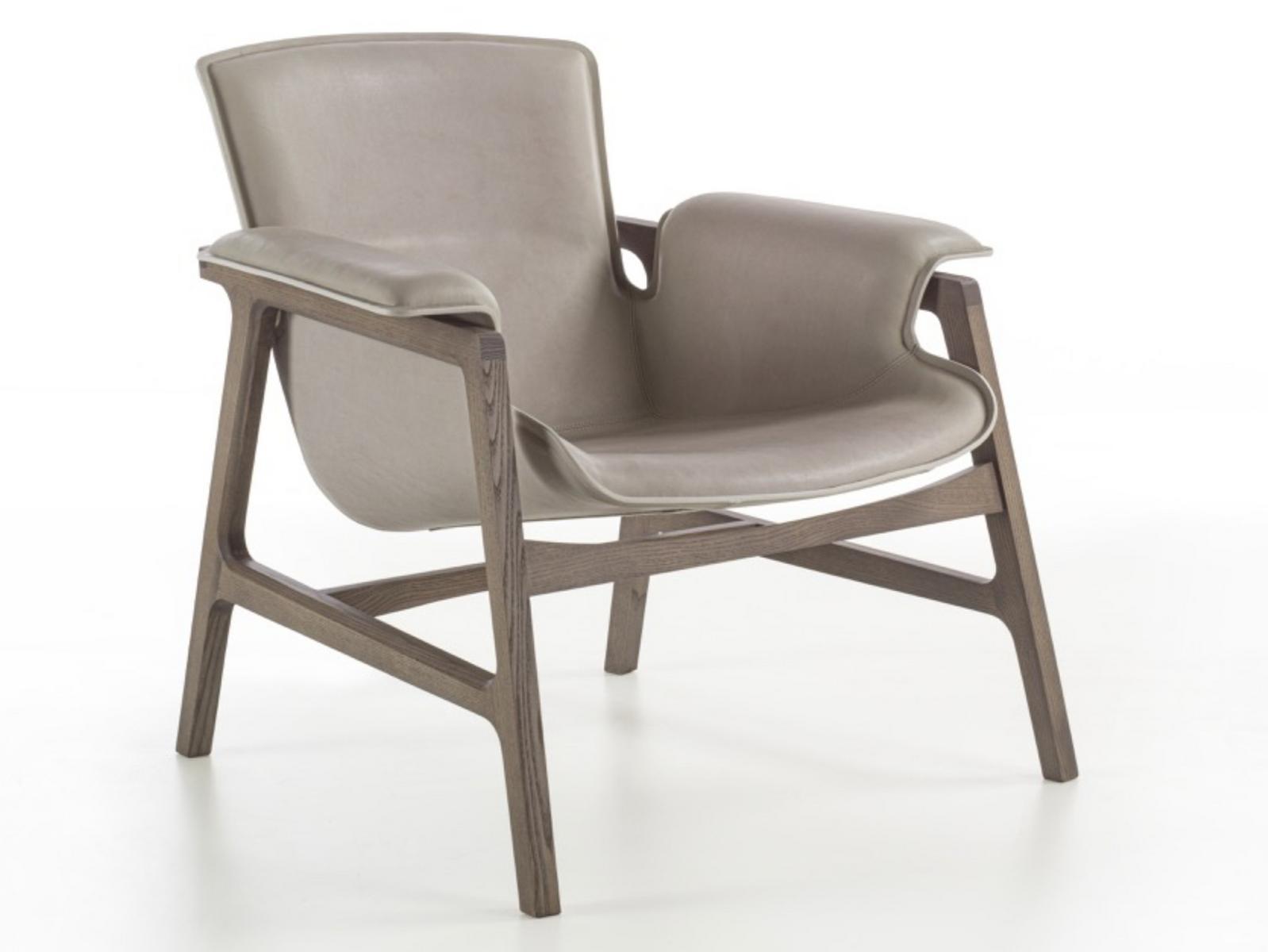 Upholstered easy chair with armrests | Arianna by Frigerio