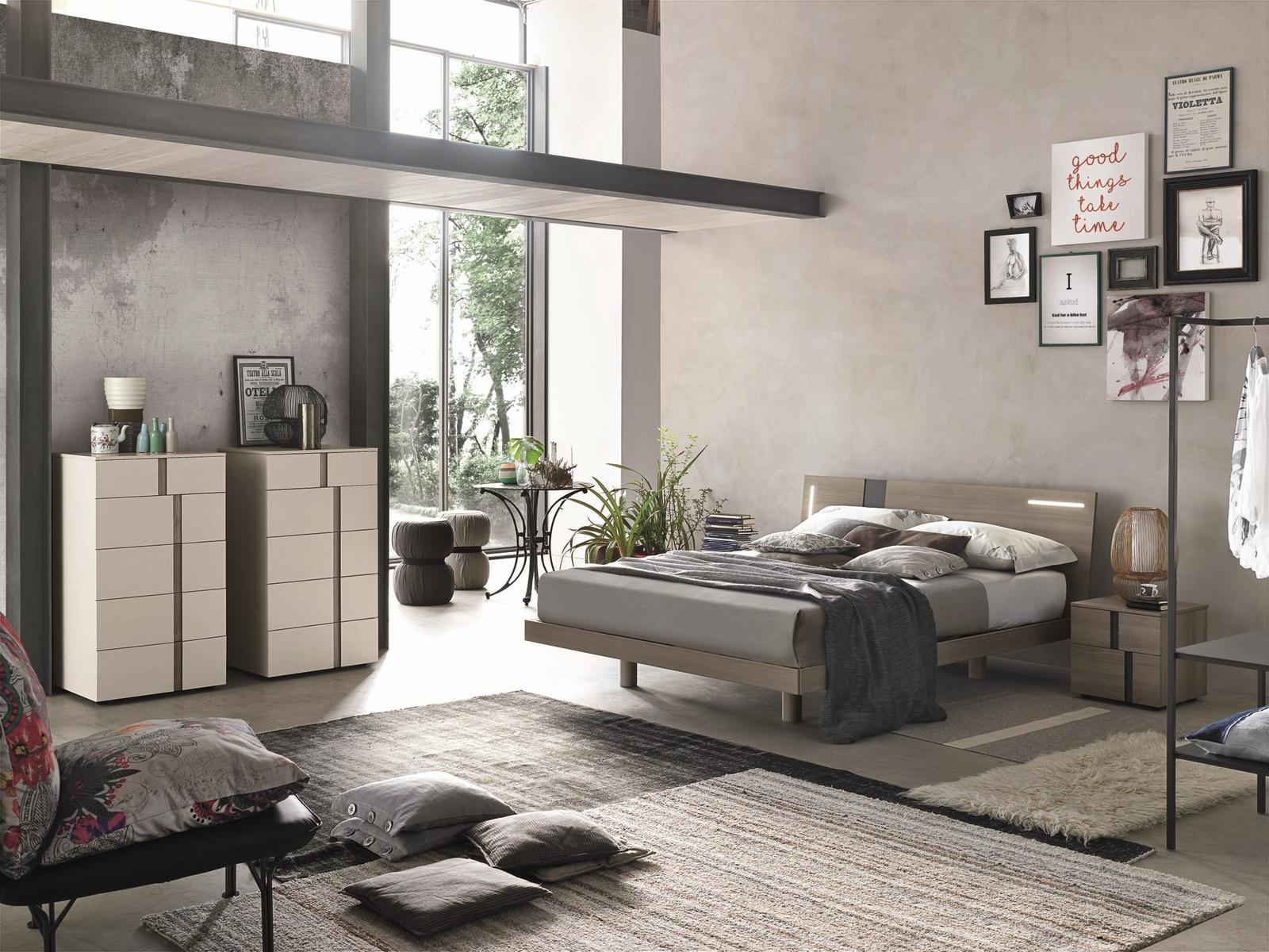 Wooden chest of drawers with integrated handles | Athena by Tomasella