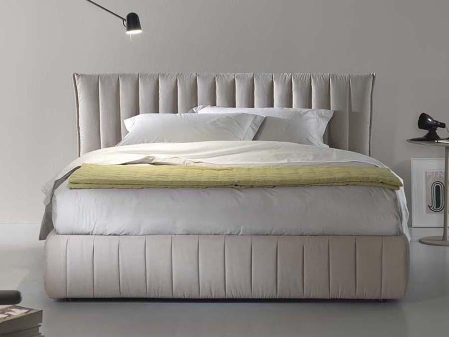 Nabuk bed with tufted headboard | Darron by Dorelan
