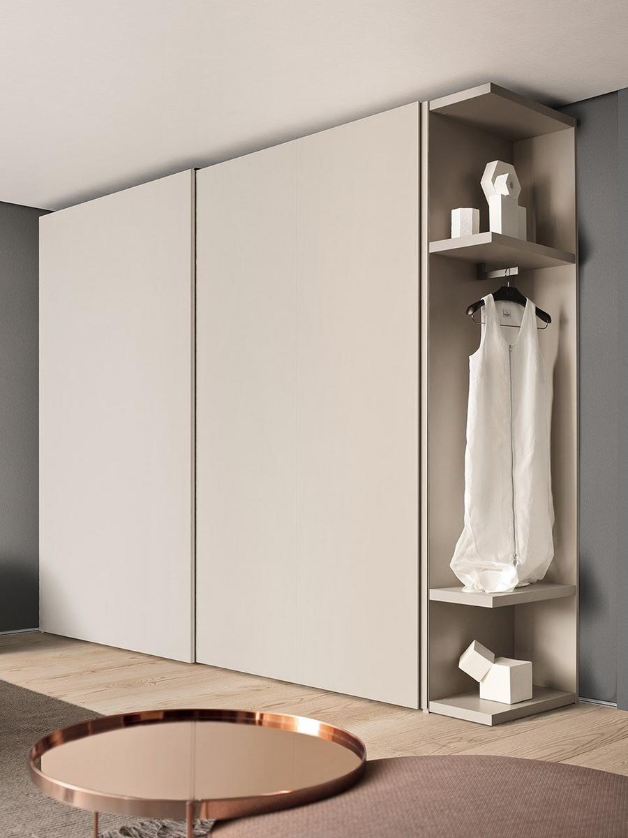 Lacquered wardrobe with sliding doors | Nastro by Pianca