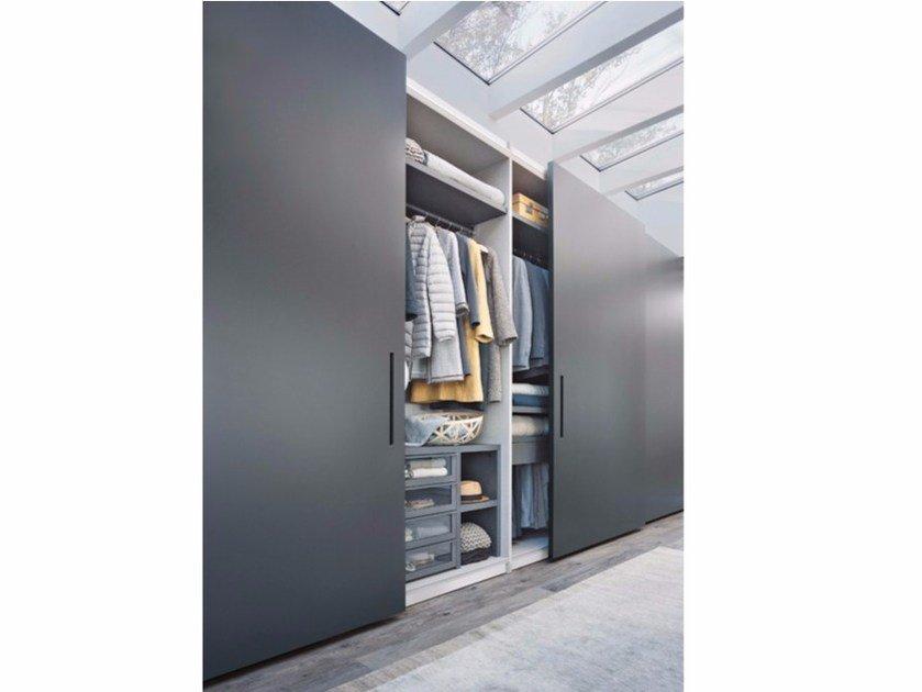 Wardrobe with sliding doors custom | Ellevi by Lema