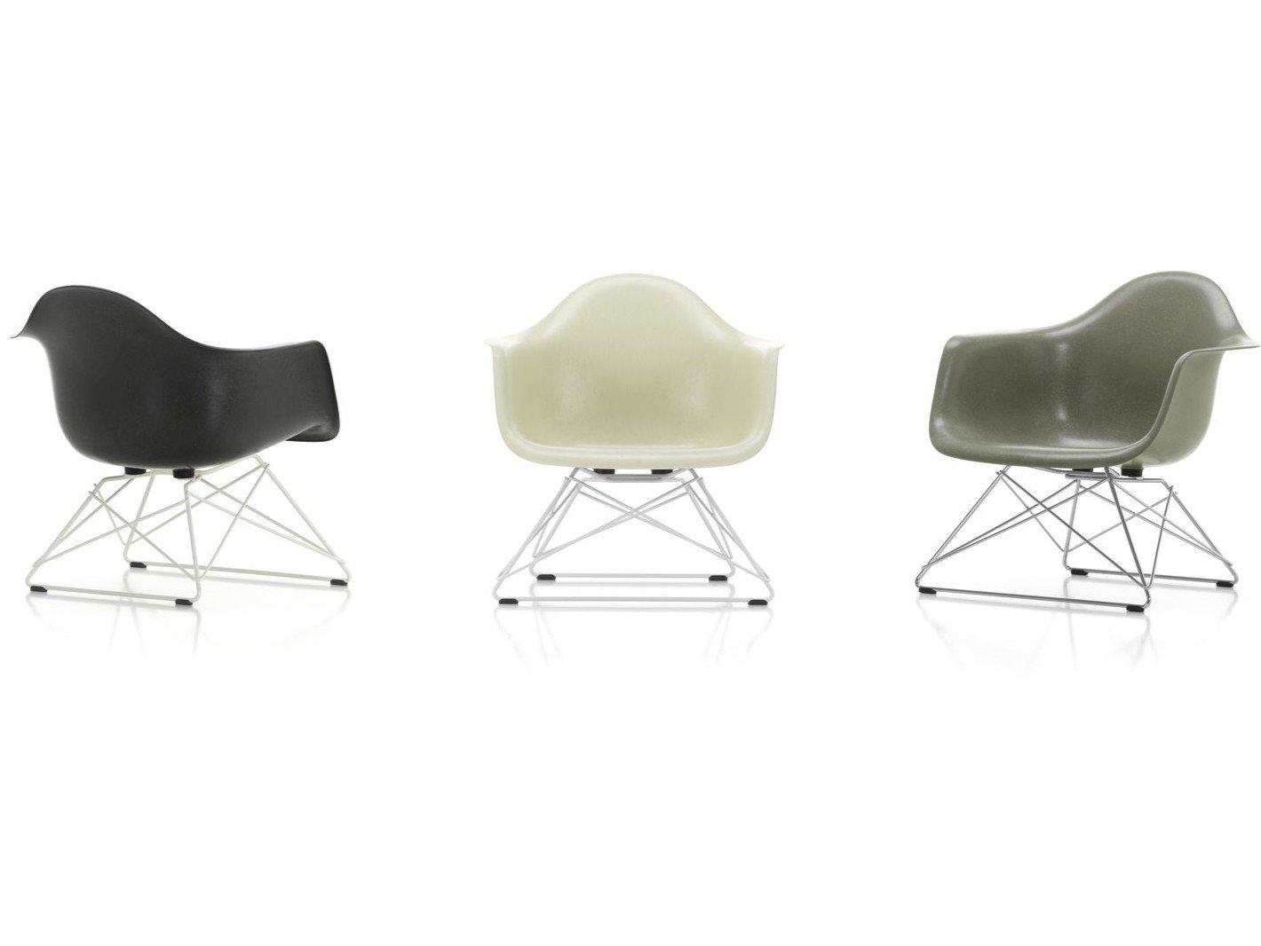 Glass-fibre easy chair with armrests | Lar Fiberglass by Vitra