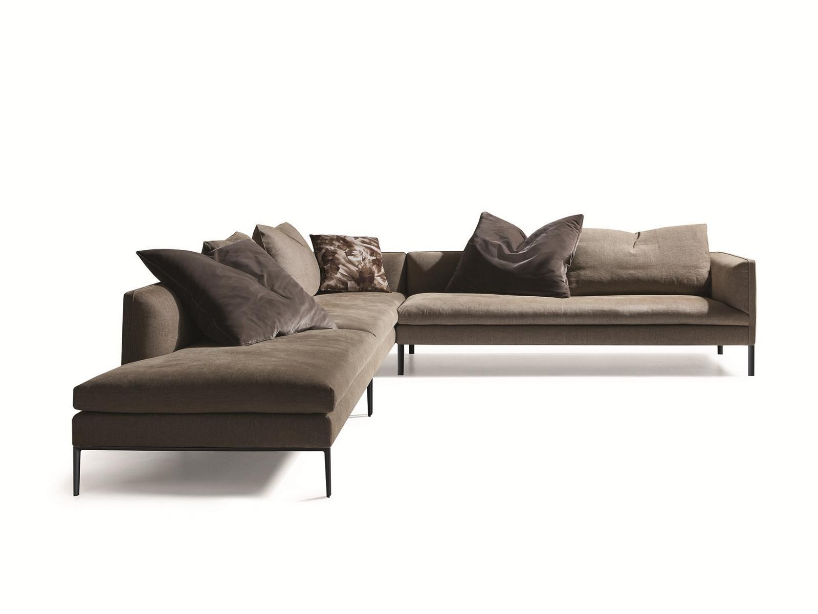Sectional fabric sofa | Paul by Molteni