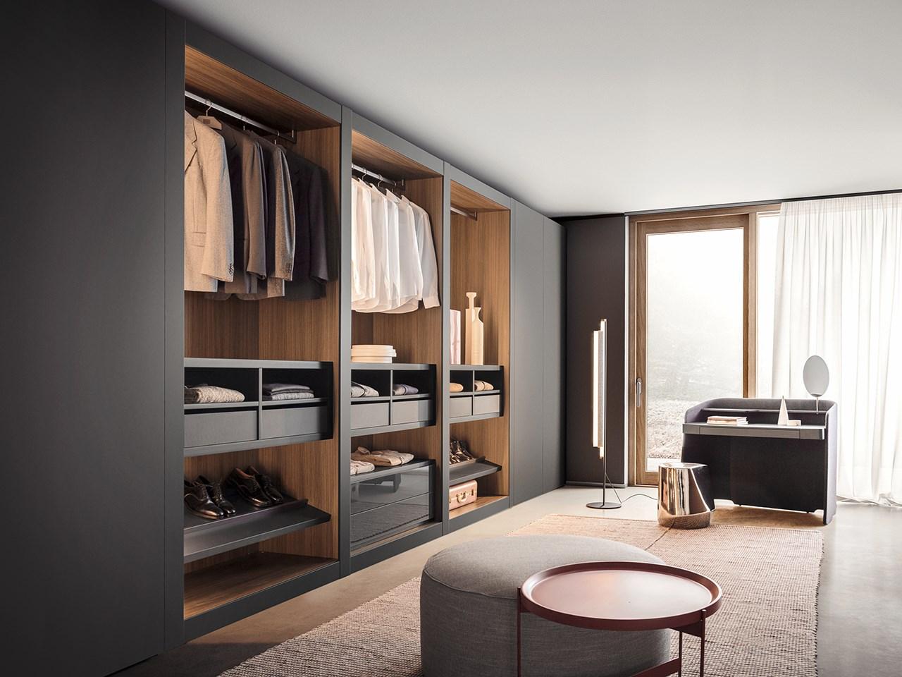 Sectional wooden walk-in wardrobe | Sipario by Pianca